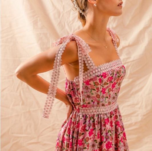 FLORAL MAXI DRESS WITH RIBBON TIE LACE
STRAP Wildflowers & Denim