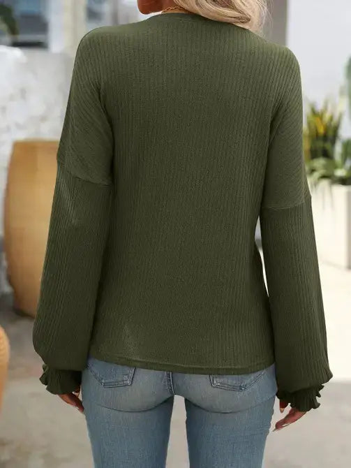 Casual Ribbed Long-Sleeve Sweater with a Relaxed Silhouette Lovesoft